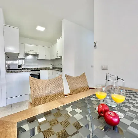 Kpaco * Puerto de Santiago (Tenerife)